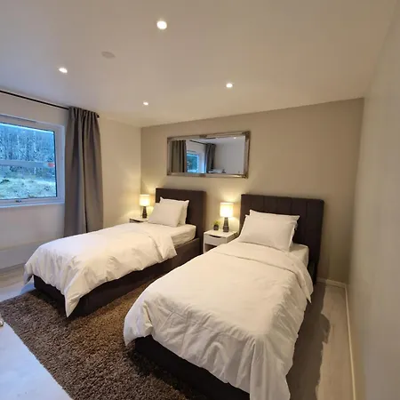 Hillfront 60 Appartement *