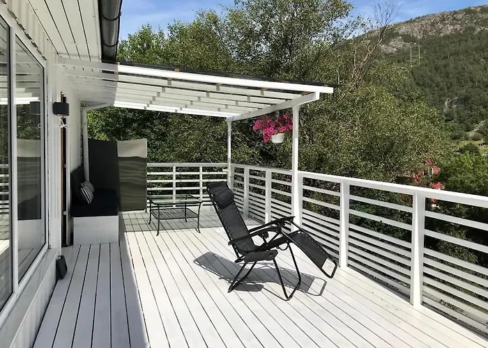 Lägenhet Hillfront 60